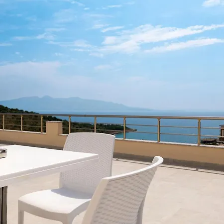 Sunset In Appartement